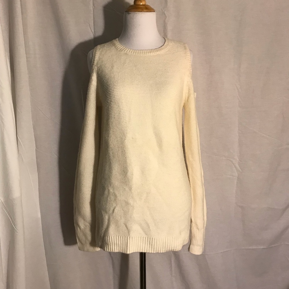 Mossimo cold shoulder sweater